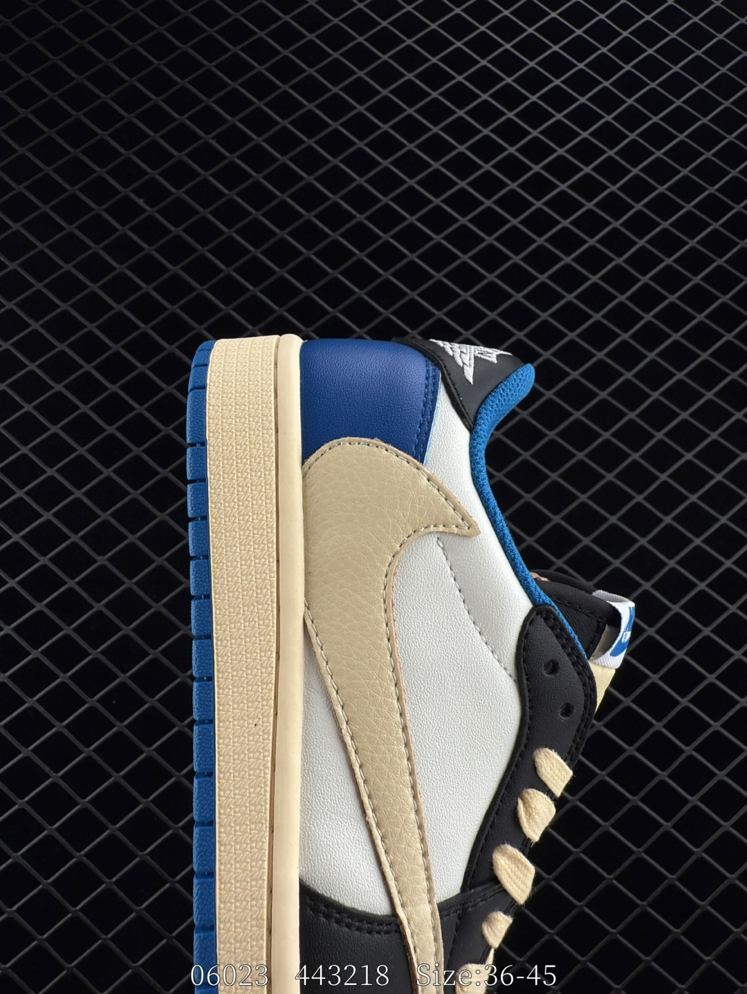 Travis Scott x Air Jordan 1 ” Reverse Mocha “